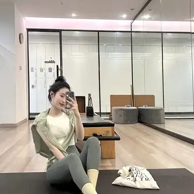何其明